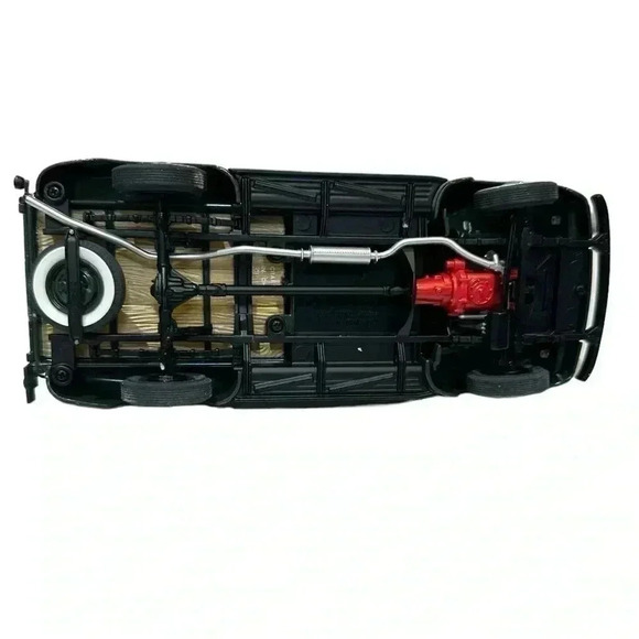 1951 Ford F150 Model series - Army Green New in Box - Picture 7 of 9